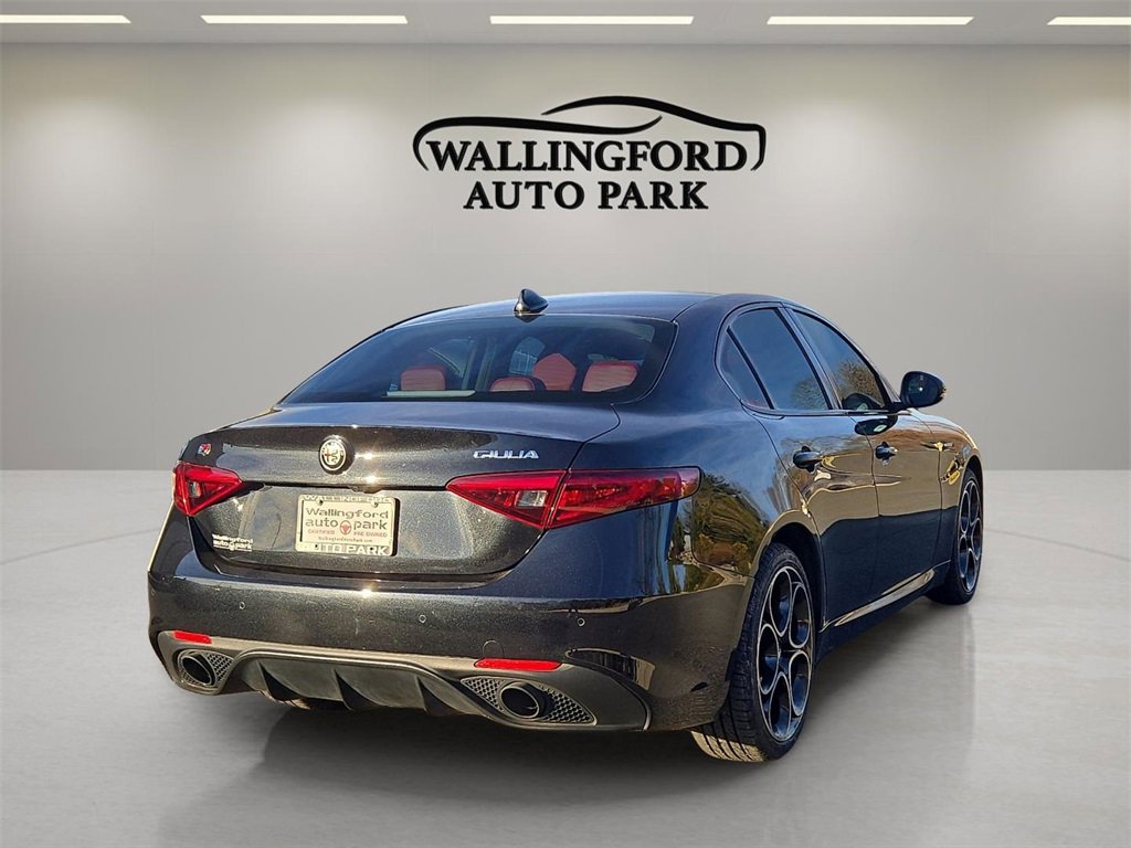 Used 2022 Alfa Romeo Giulia Veloce image 4