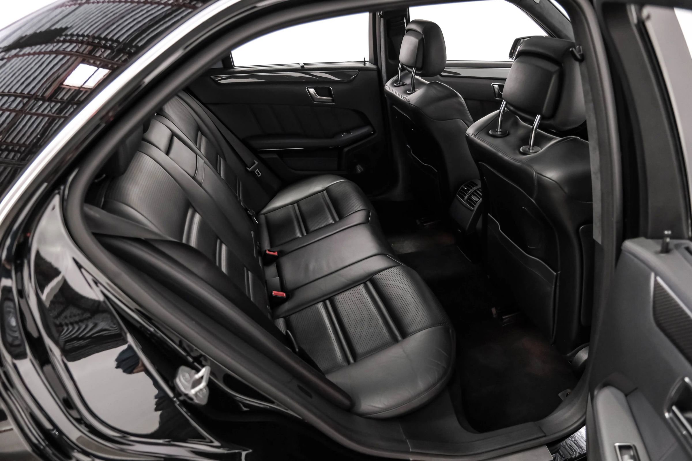 Used 2012 Mercedes-Benz E 63 AMG Sedan image 36