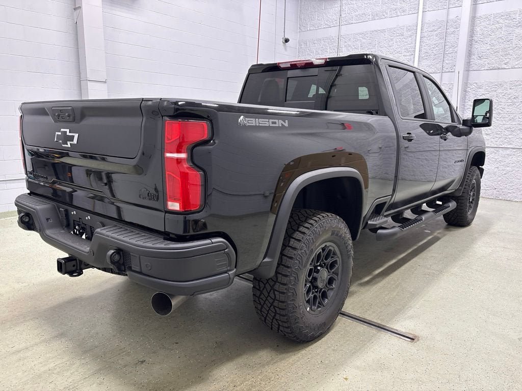 New 2026 Chevrolet Silverado 2500 ZR2 w/ ZR2 Bison Edition AWD/4WD image 4