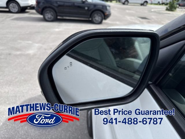 New 2026 Ford Explorer Platinum w/ LUX Leather Package AWD/4WD image 8