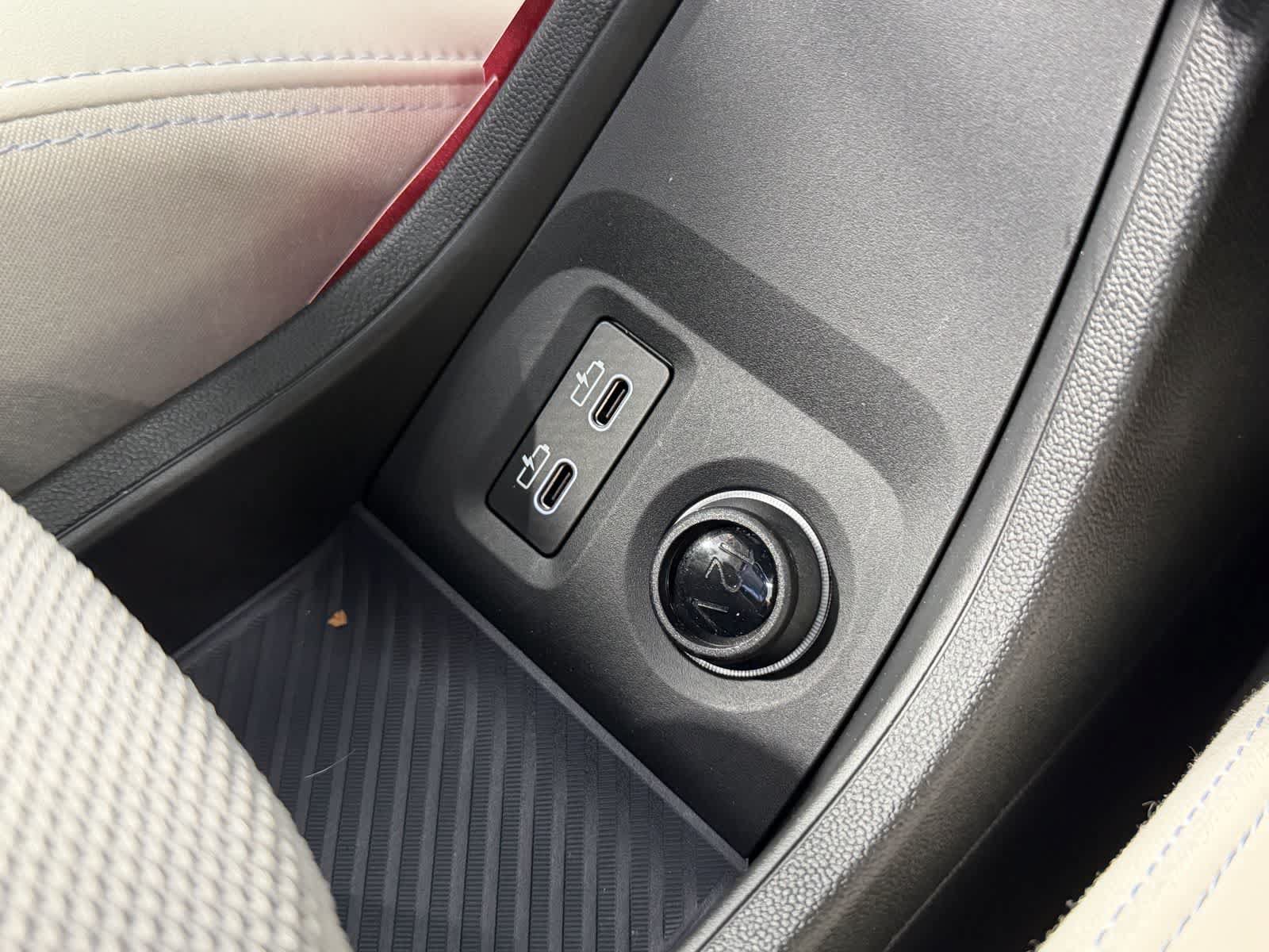 Used 2025 MINI Cooper 2-Door Hardtop FWD image 22