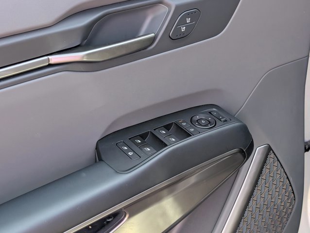 Used 2024 Kia EV9 Light Long Range image 25