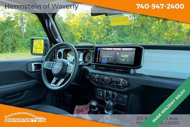 Used 2024 Jeep Wrangler Sahara image 27