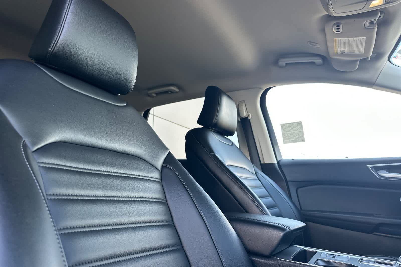 Certified 2024 Ford Edge SEL w/ Convenience Package image 18
