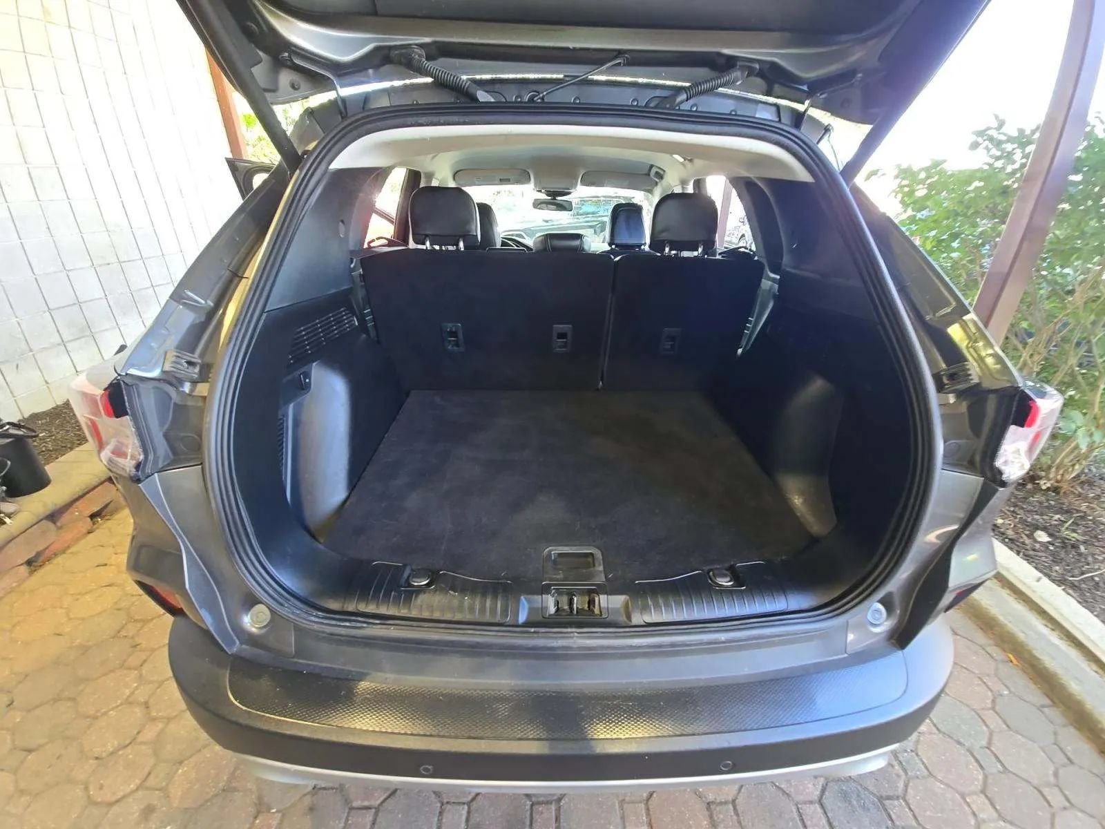 Used 2021 Ford Escape Titanium AWD/4WD image 7