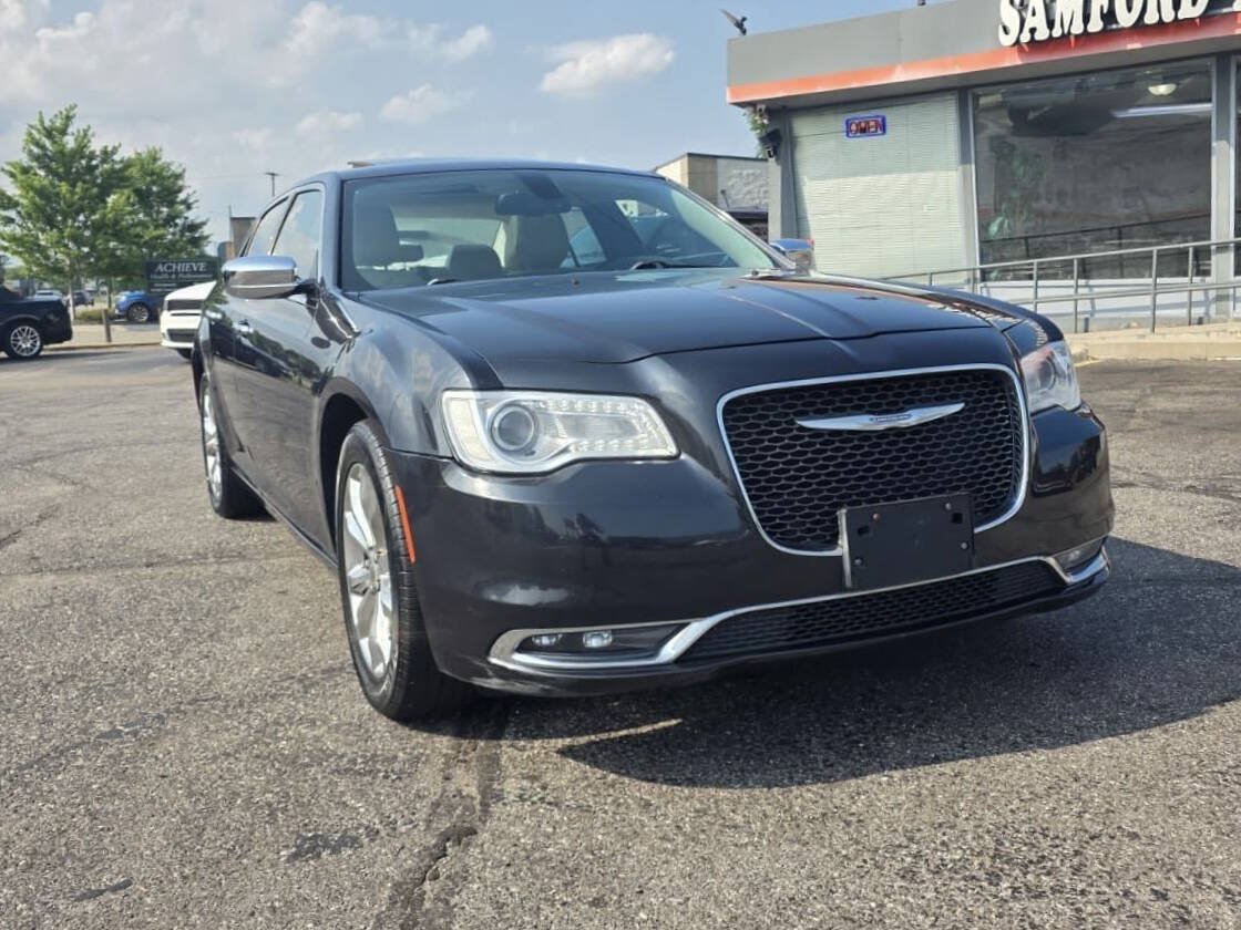 Used 2016 Chrysler 300 C AWD/4WD image 8