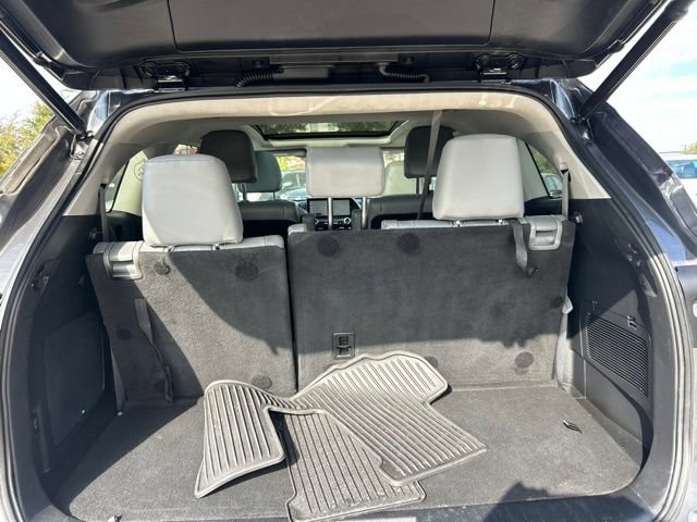 Used 2023 Toyota Highlander Platinum AWD/4WD image 10
