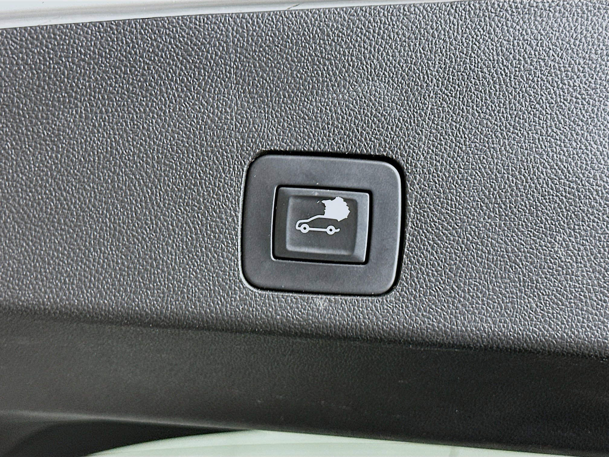 Used 2020 Buick Encore GX Select w/ Advanced Technology Package image 29