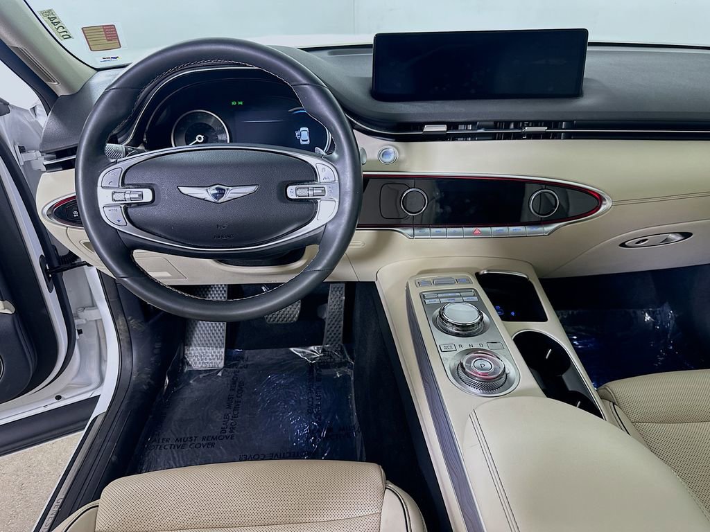 Used 2023 Genesis GV70 2.5T w/ Advanced Package image 16