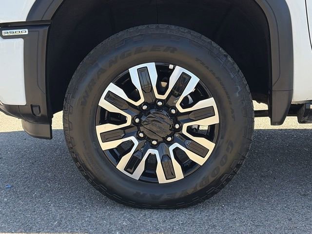 Used 2024 GMC Sierra 3500 Denali Ultimate image 10