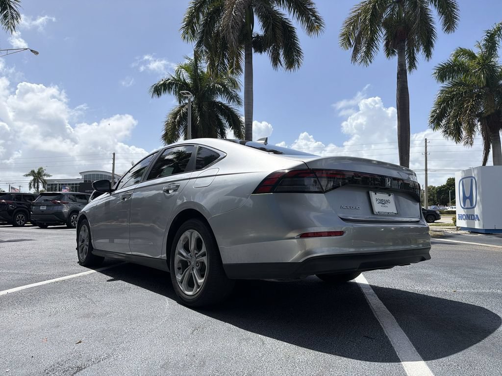 Certified 2023 Honda Accord EX image 18