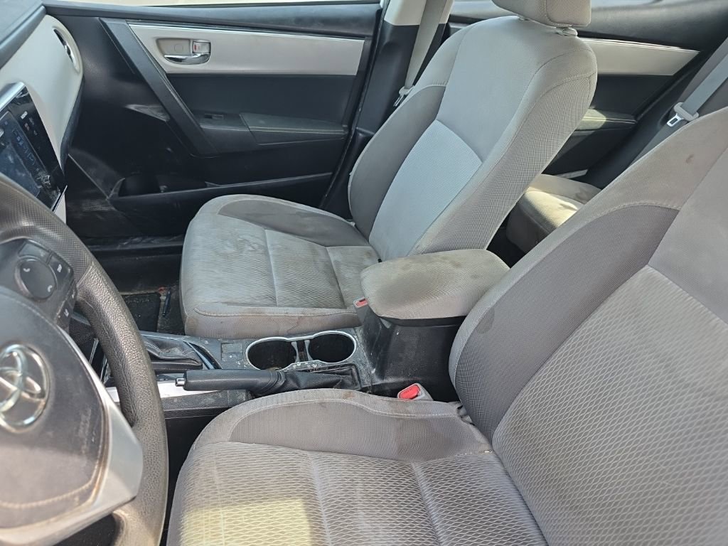 Used 2017 Toyota Corolla LE image 13