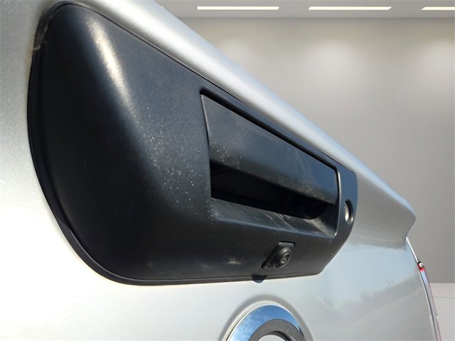 Used 2019 Nissan Titan S image 19