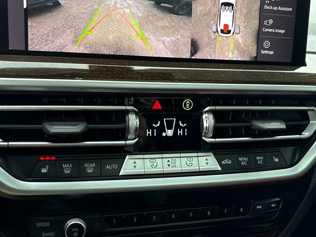 Used 2024 BMW X4 xDrive30i w/ Premium Package image 18