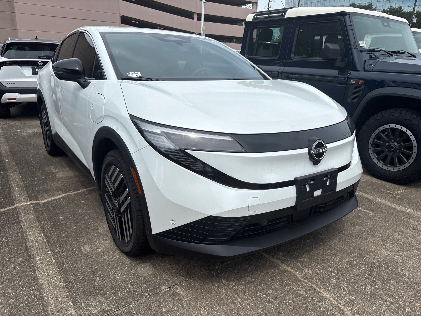 New 2026 Nissan Leaf SV+ w/ Floor Mat Package (SV+) FWD image 1