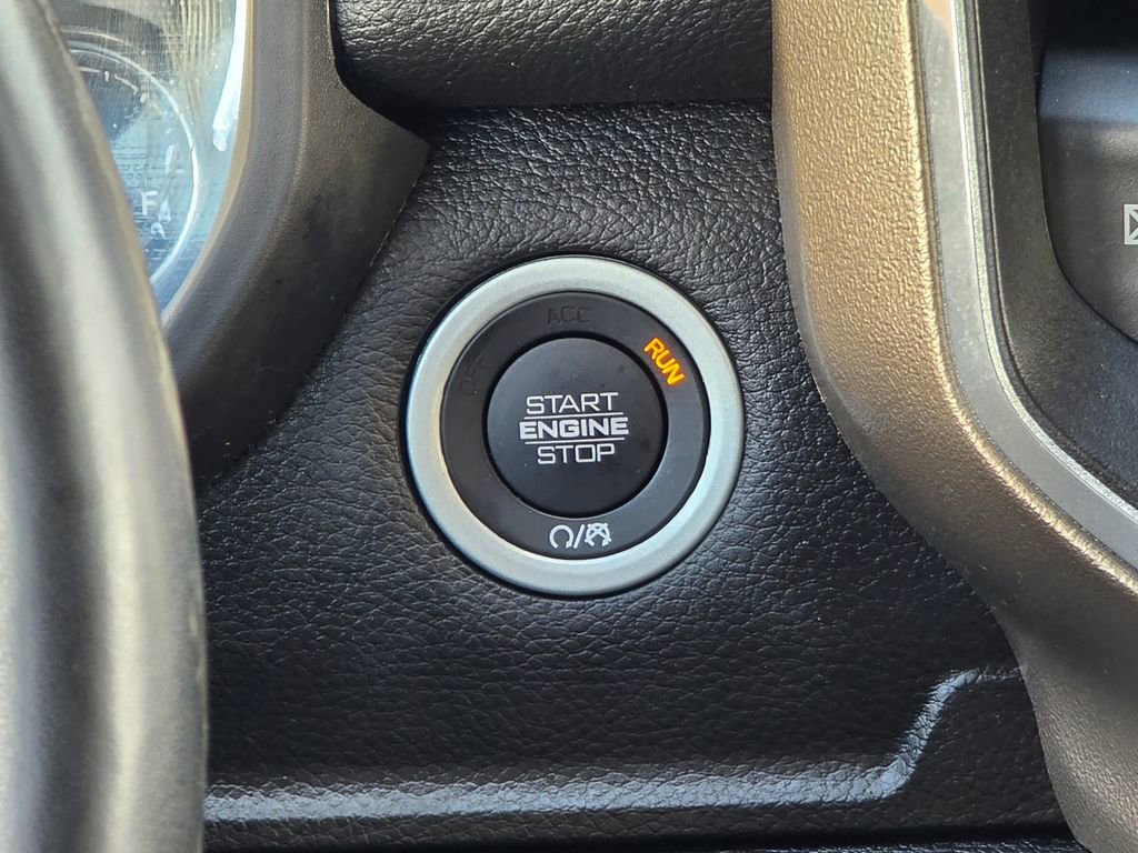 Used 2019 RAM 1500 Laramie image 35