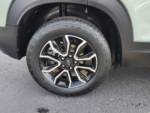 Used 2025 Chevrolet TrailBlazer ACTIV w/ Driver Confidence Package AWD/4WD image 9