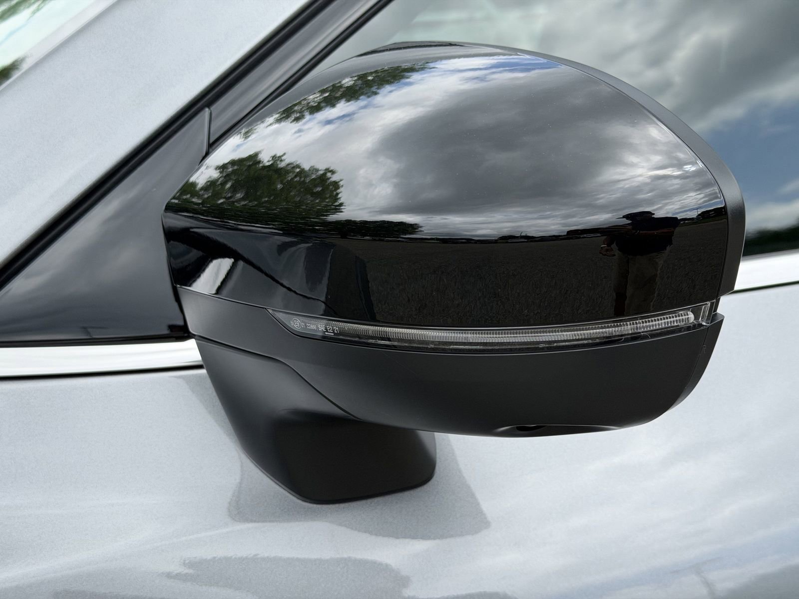 New 2026 Nissan Pathfinder Platinum w/ Accent Package FWD image 36