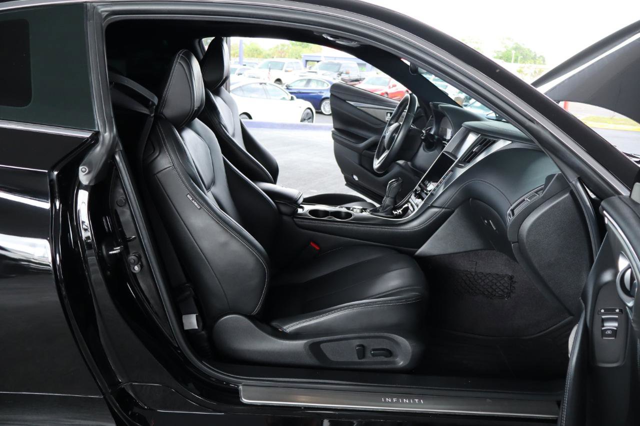 Used 2019 INFINITI Q60 3.0t Luxe w/ Essential Package image 31
