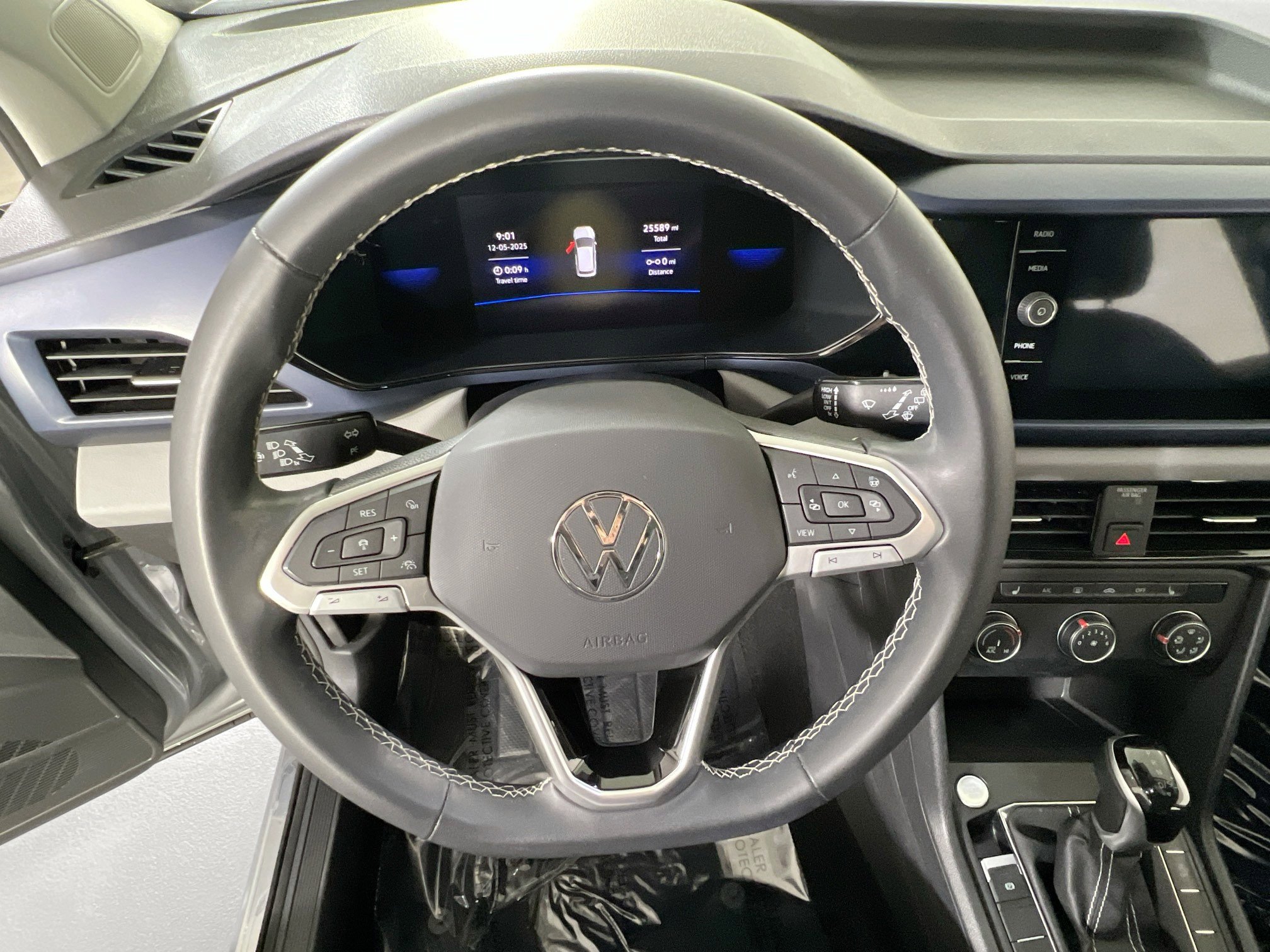 Used 2022 Volkswagen Taos SE AWD/4WD image 11