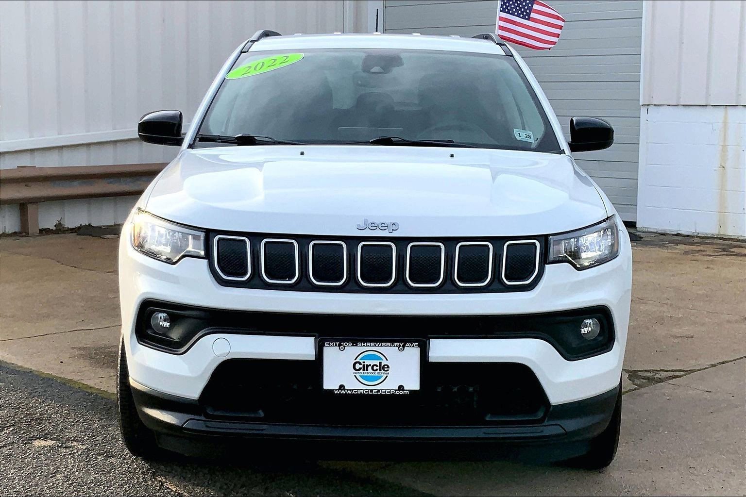 Certified 2022 Jeep Compass Latitude AWD/4WD image 3