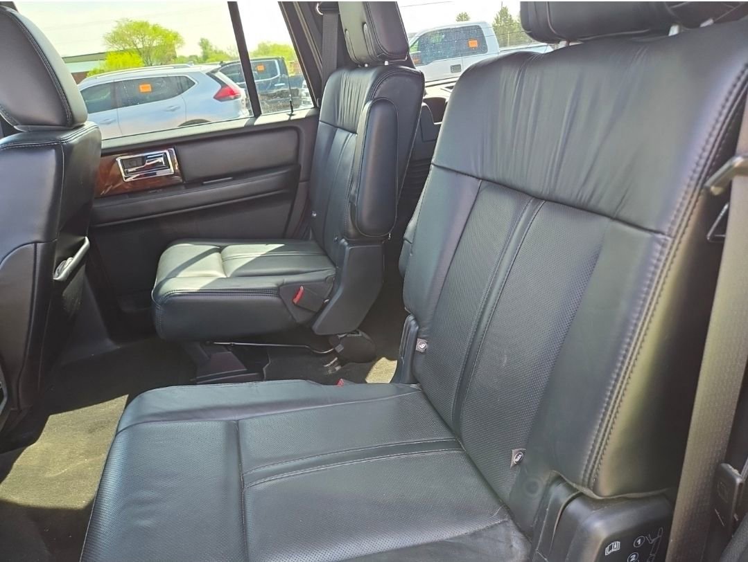 Used 2015 Lincoln Navigator 4WD image 12