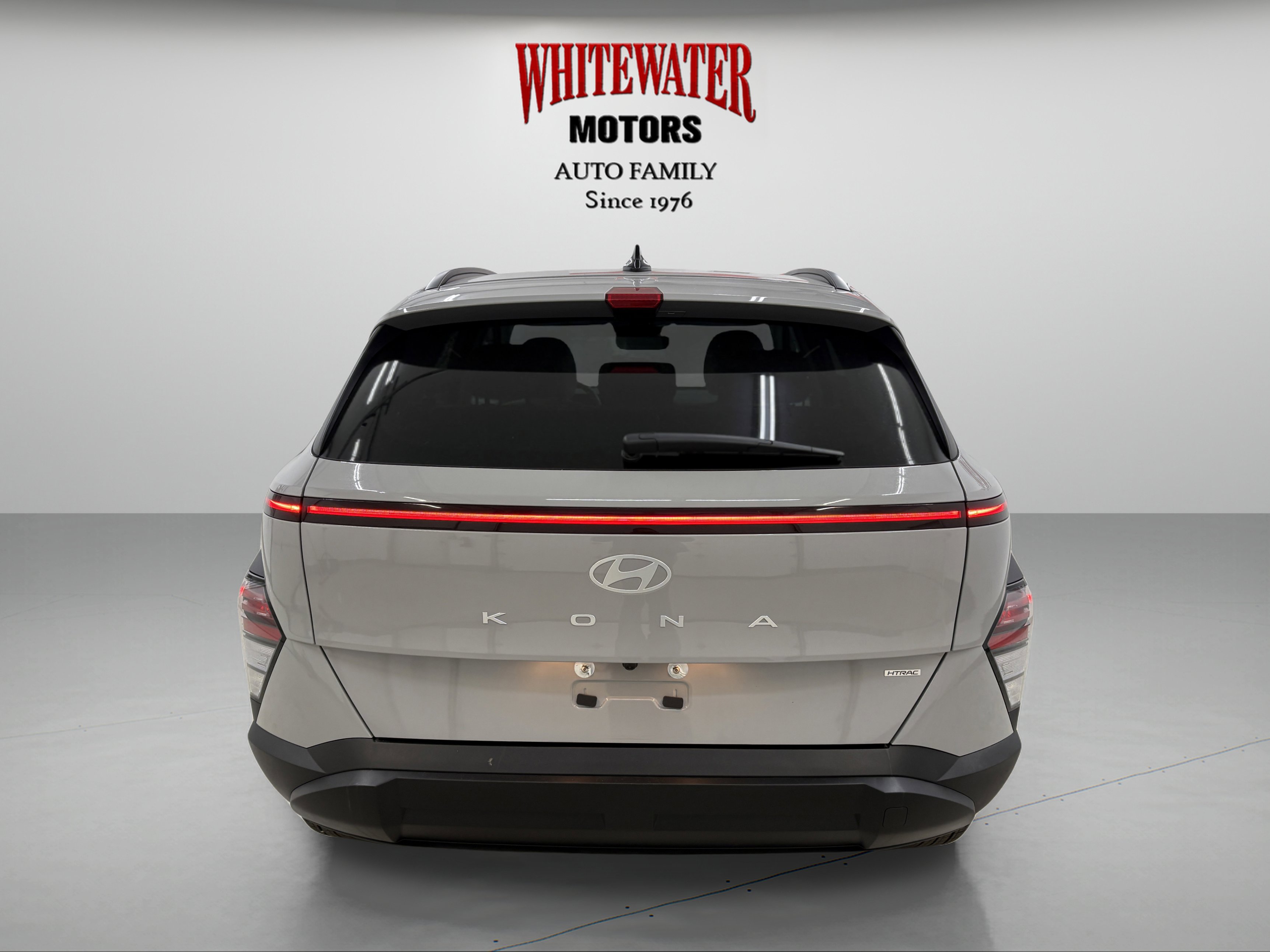 Used 2025 Hyundai Kona SEL image 3