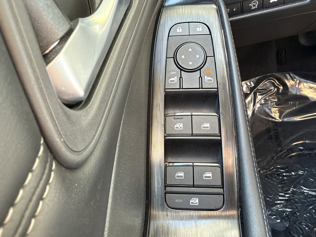 Used 2026 Nissan Rogue SV FWD image 26