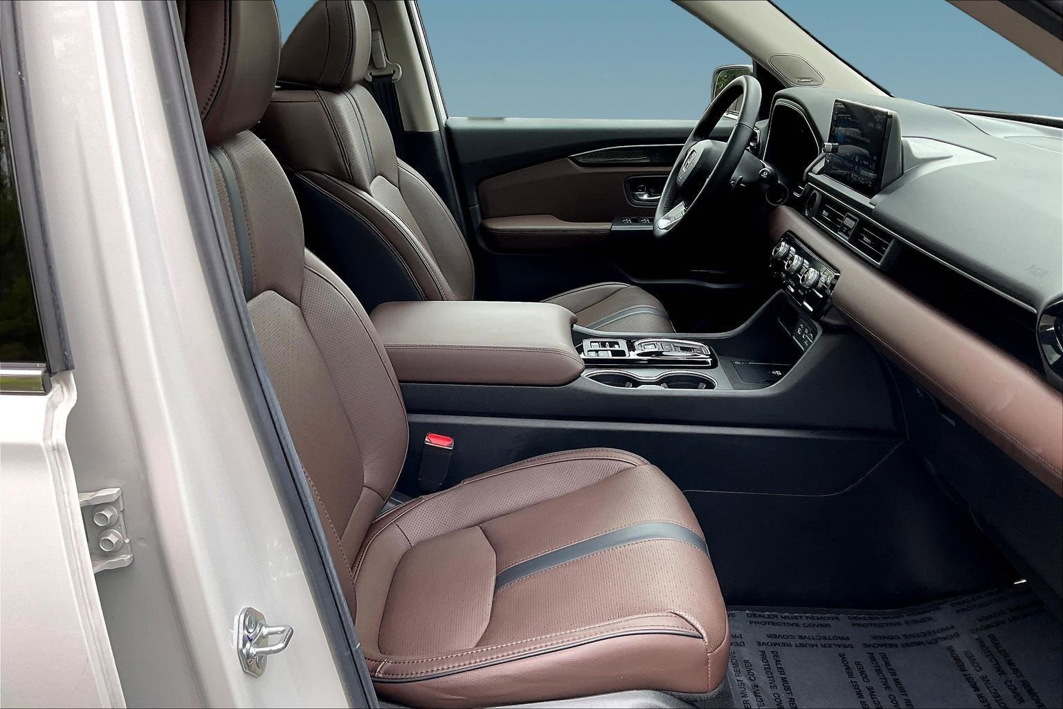 Used 2025 Honda Pilot Elite image 30