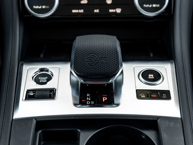 New 2026 Jaguar F-PACE SVR image 22