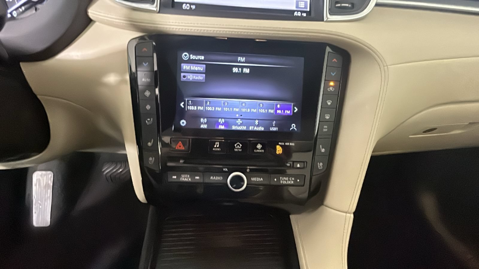 Used 2022 INFINITI QX50 Essential AWD/4WD image 23
