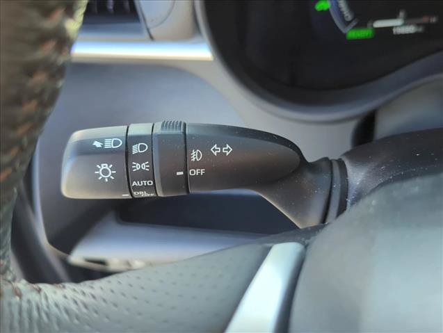 Used 2025 Toyota Sienna Platinum FWD image 14