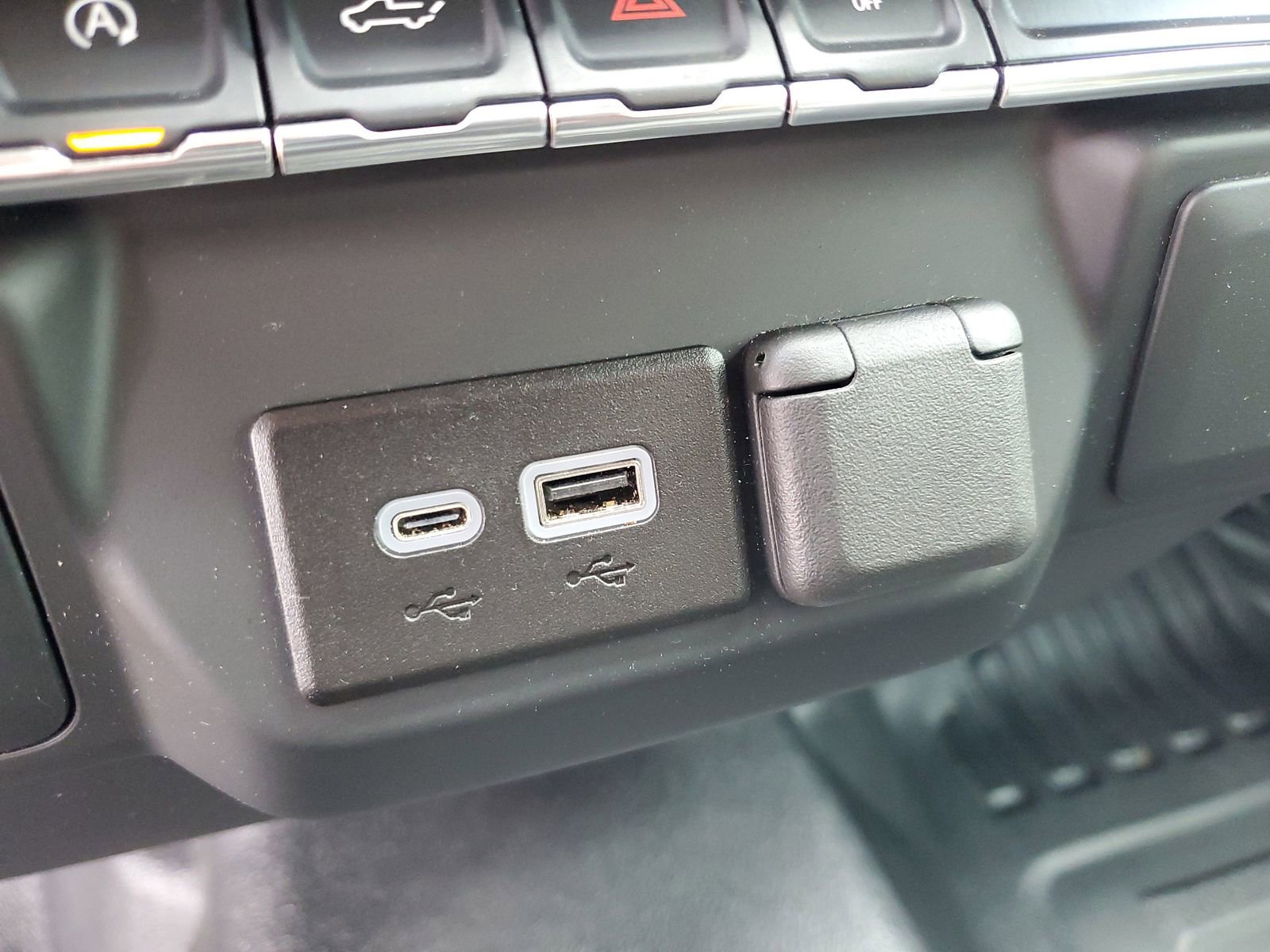 Used 2024 GMC Sierra 1500 Pro w/ Pro Value Package image 19