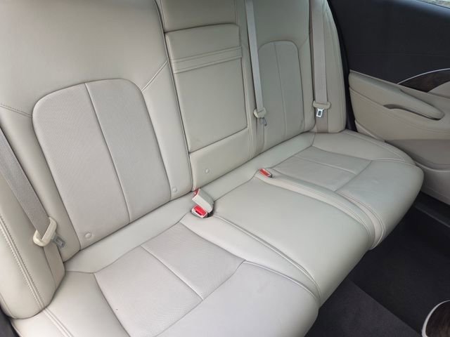 Used 2016 Buick LaCrosse Premium FWD image 27