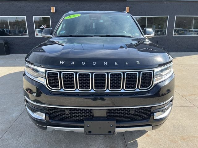 Certified 2024 Jeep Wagoneer Series II w/ Flexible Seating Group AWD/4WD image 2