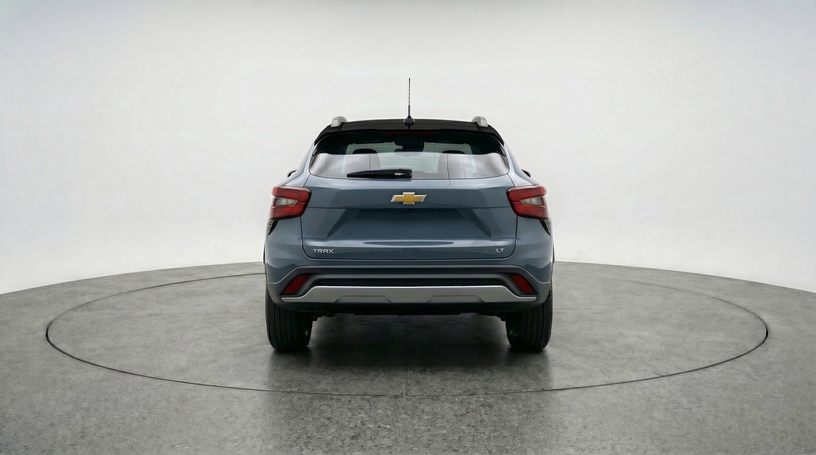 Used 2025 Chevrolet Trax LT FWD image 7