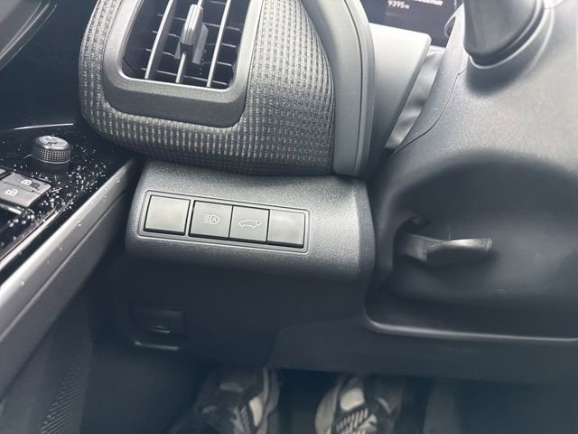 Used 2024 Toyota bZ4X XLE w/ Weather Package image 22