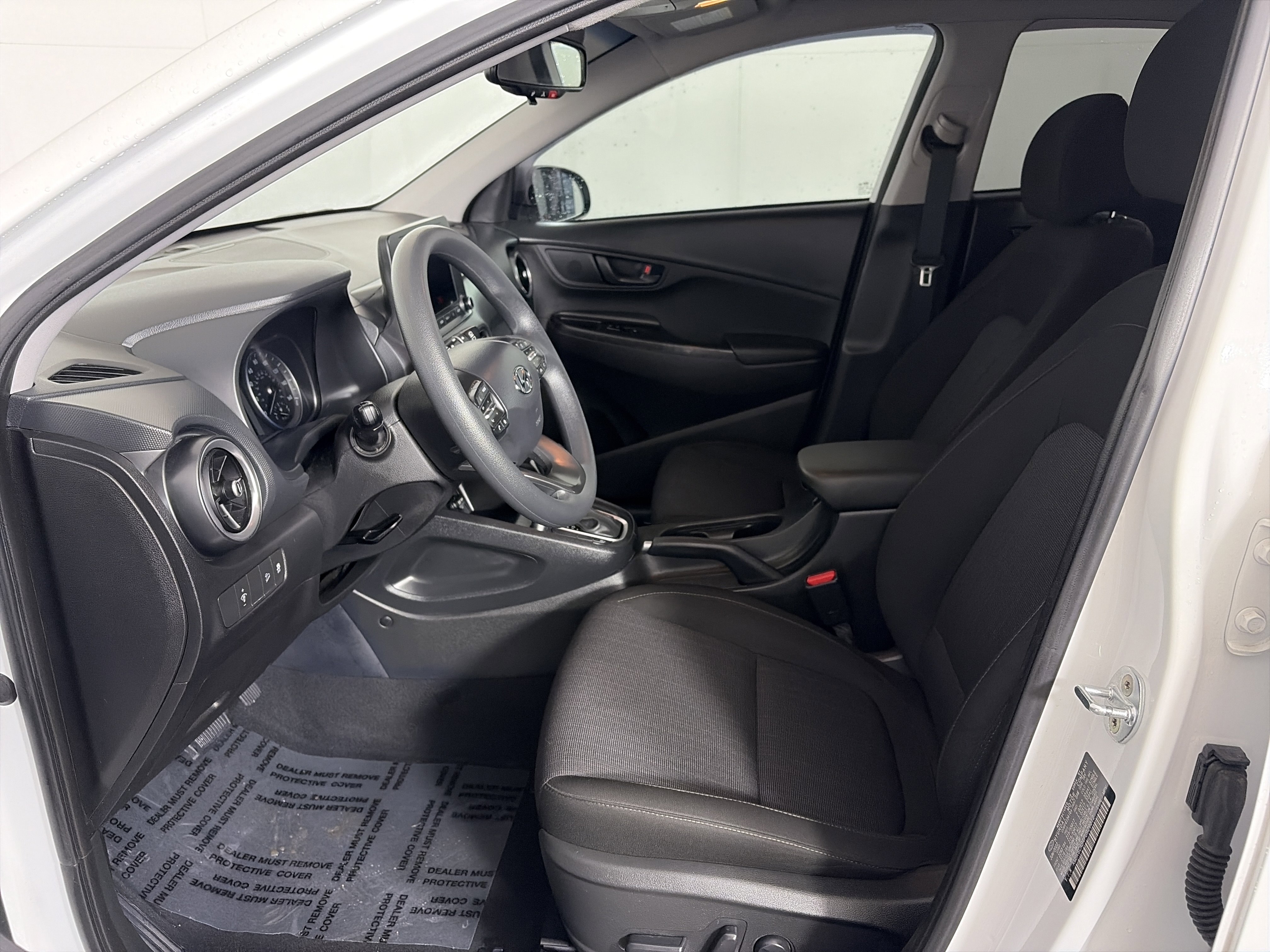 Used 2023 Hyundai Kona SEL image 6