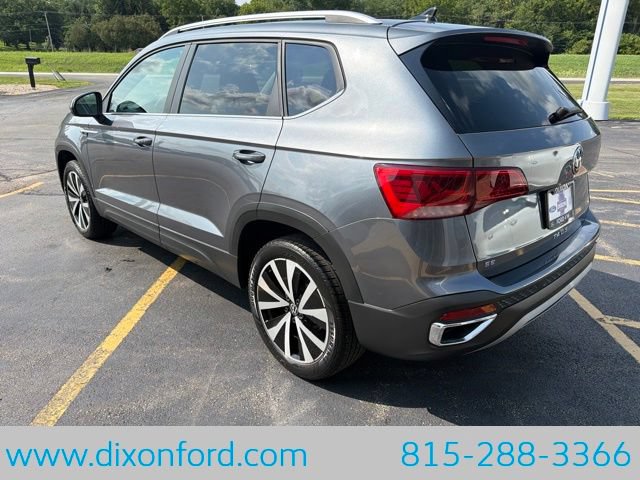 Used 2023 Volkswagen Taos SE FWD image 6