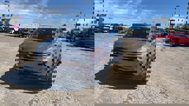 New 2026 Chevrolet Equinox EV LT image 4