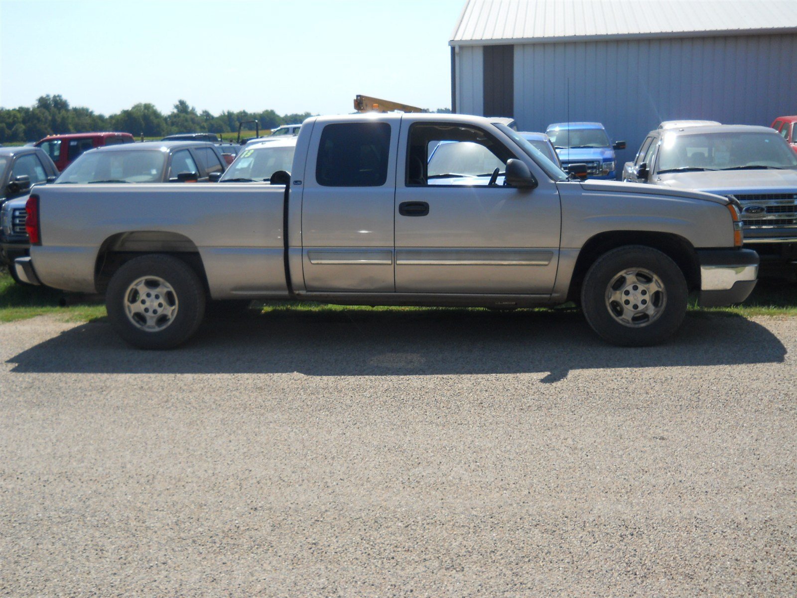 Used 2004 Chevrolet Silverado 1500 LS w/ Light Duty Power Package RWD image 1