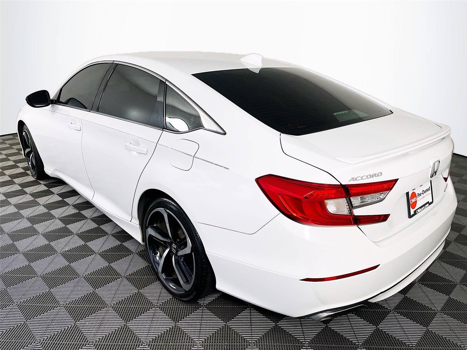 Used 2019 Honda Accord Sport image 6