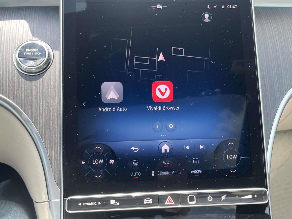 New 2026 Mercedes-Benz C 300 4MATIC Sedan image 27