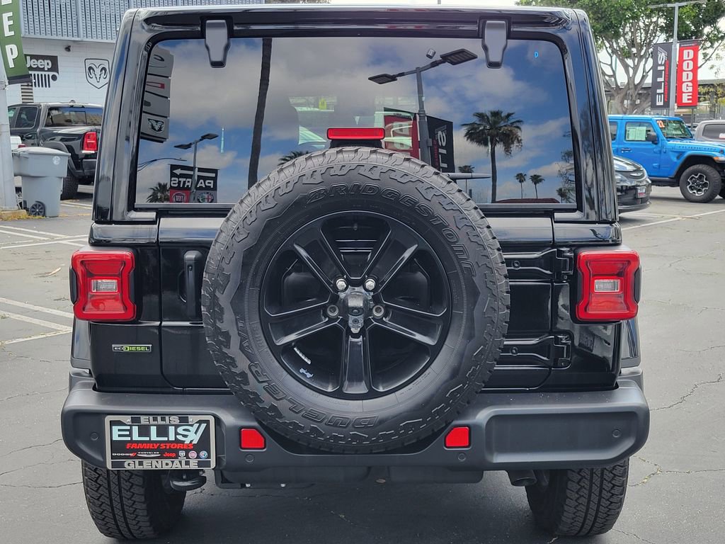 Used 2022 Jeep Wrangler Unlimited Sahara image 31