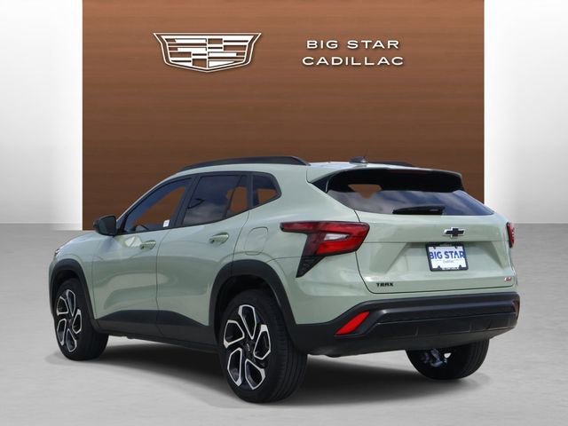 Used 2024 Chevrolet Trax RS w/ Driver Confidence Package image 3