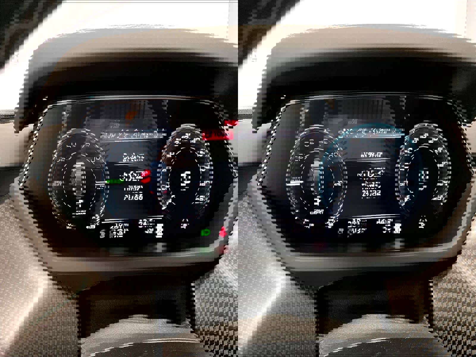 Used 2024 Audi e-tron GT Prestige image 22