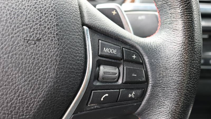 Used 2017 BMW 330e RWD image 9