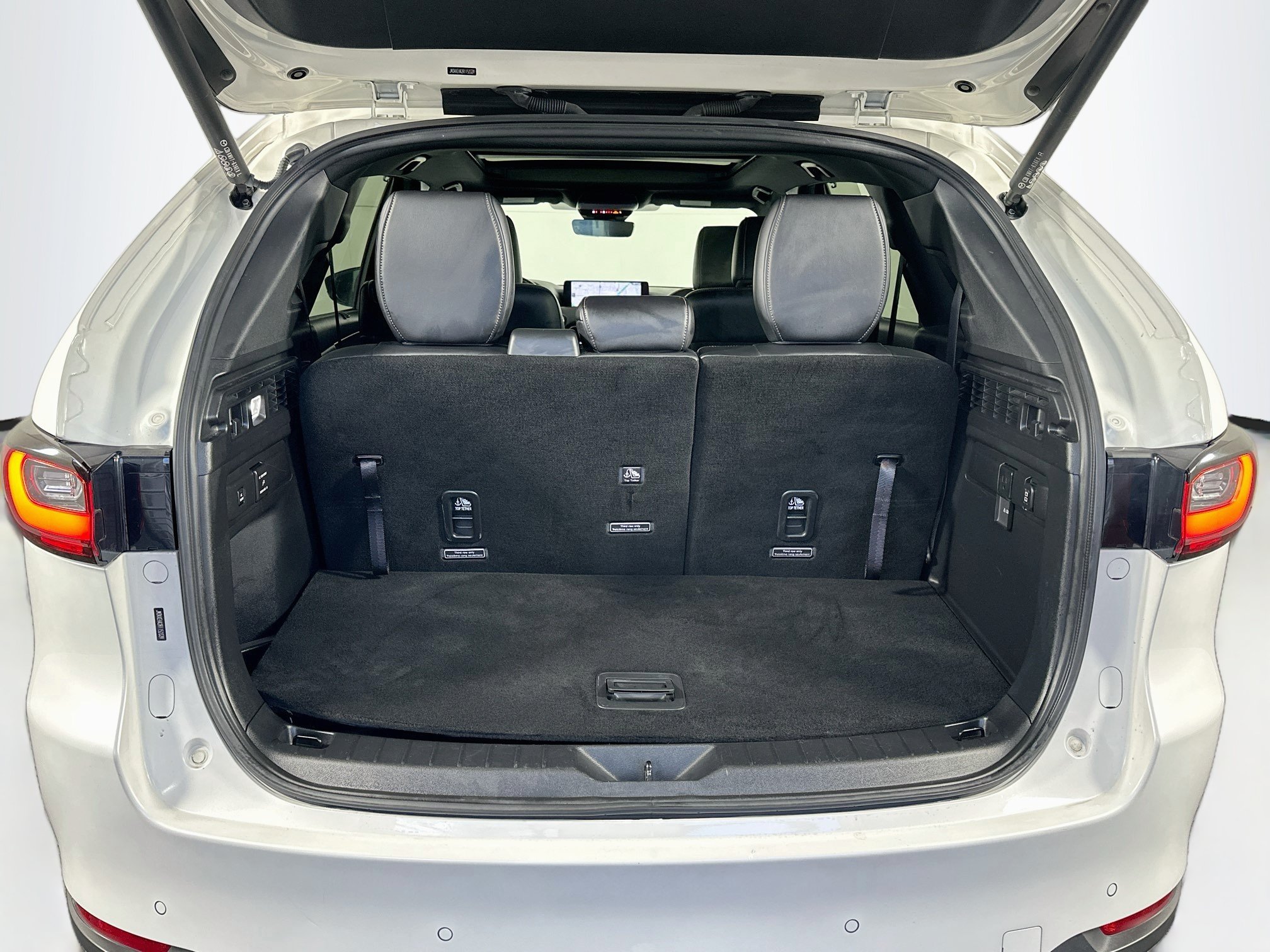 Used 2024 MAZDA CX-90 Plug-In Hybrid w/ Premium Plus AWD/4WD image 32