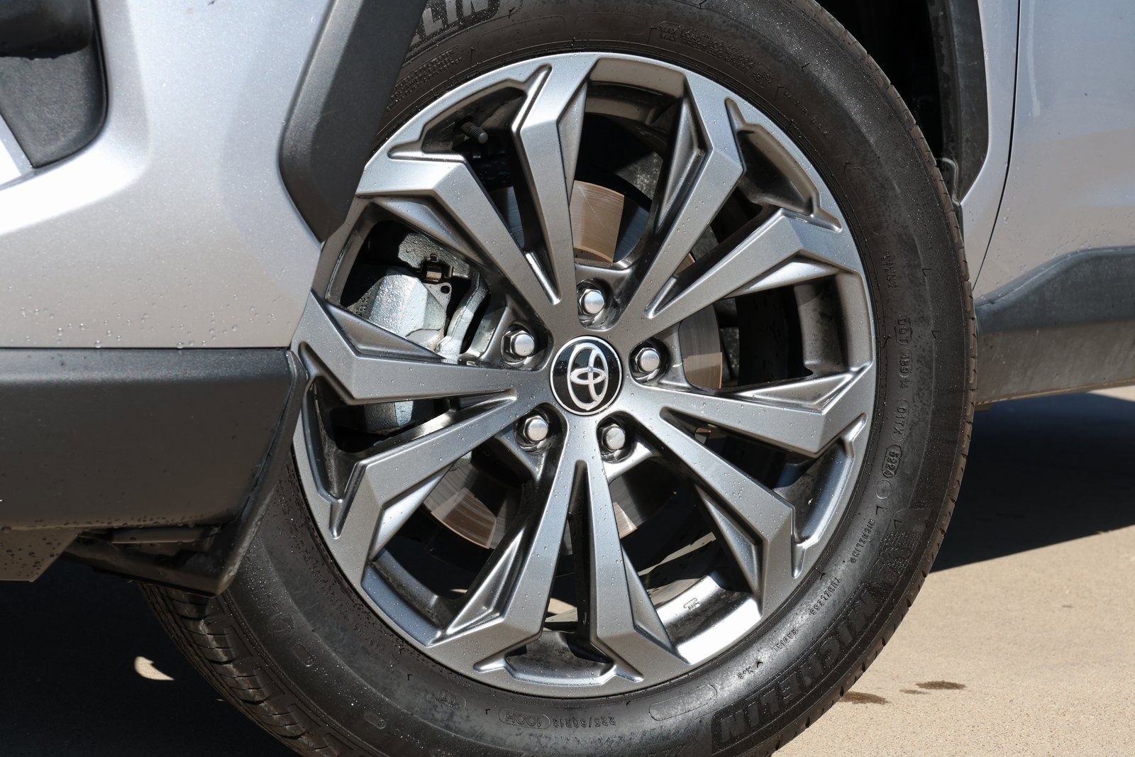 Used 2025 Toyota RAV4 Limited image 12