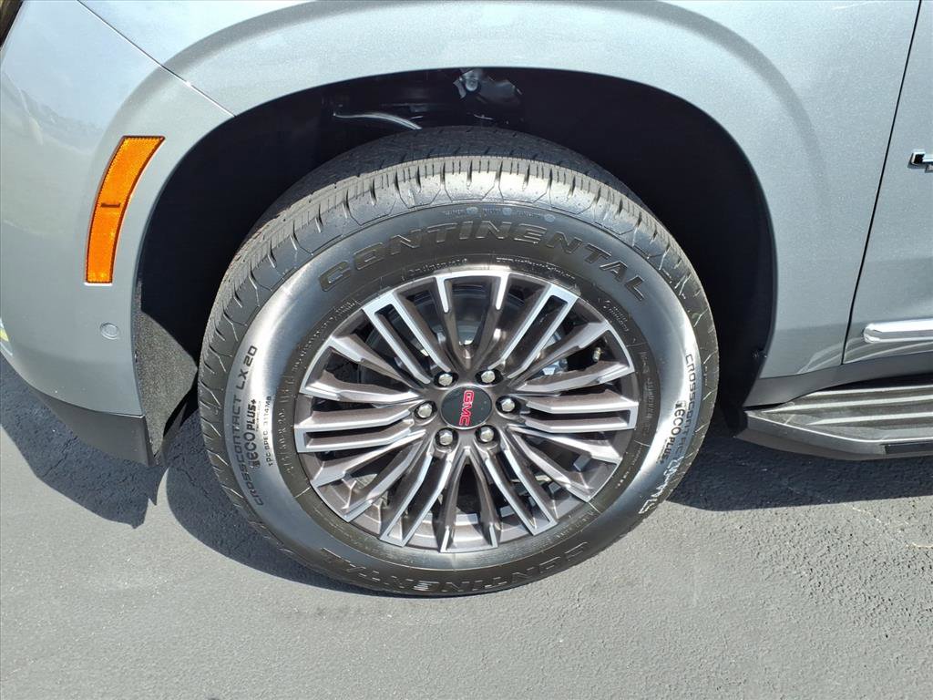 New 2026 GMC Yukon Elevation image 4